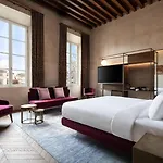 Grand Universe Lucca, Autograph Collection Hotel 4*