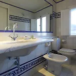 Hotel Grand Universe Lucca, Autograph Collection 4*
