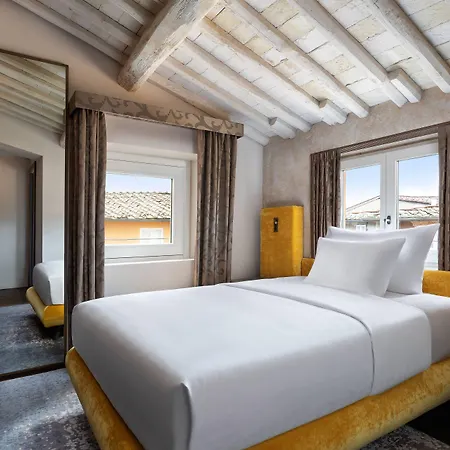 Hotel Grand Universe Lucca, Autograph Collection 4*