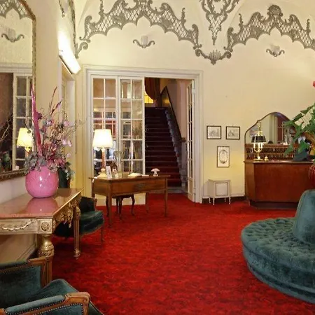Hotel Grand Universe Lucca, Autograph Collection 4*