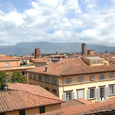 Hotel Grand Universe Lucca, Autograph Collection 4*