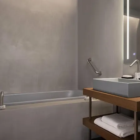 Hotel Grand Universe Lucca, Autograph Collection 4*
