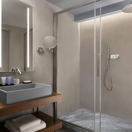 Hotel Grand Universe Lucca, Autograph Collection 4*