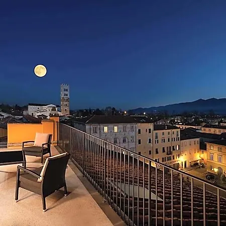 Grand Universe Lucca, Autograph Collection 4*